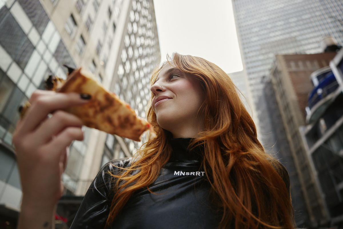 A Slice of New York: Street Food and City Light